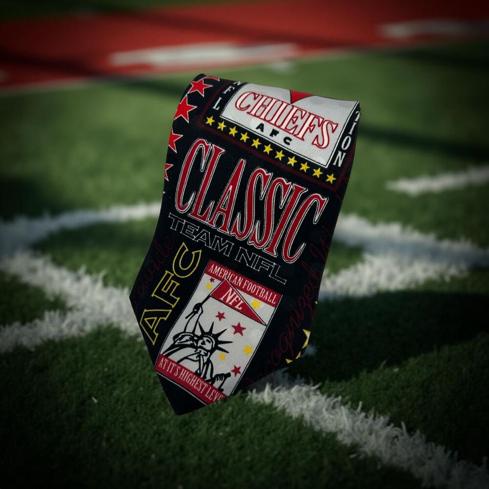 RM Sport Ralph Marlin Kansas City‎ Chiefs NFL Vintage Silk Tie  55.75" x 3.75"